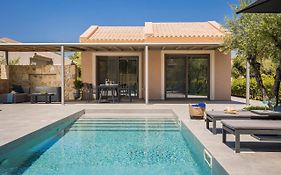 Villa Laoura