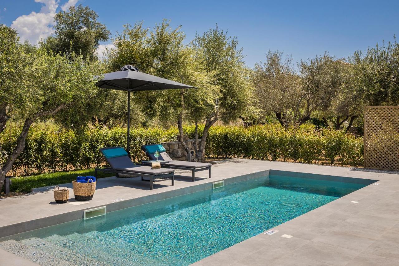 סבורונטה Villa Laoura מראה חיצוני תמונה