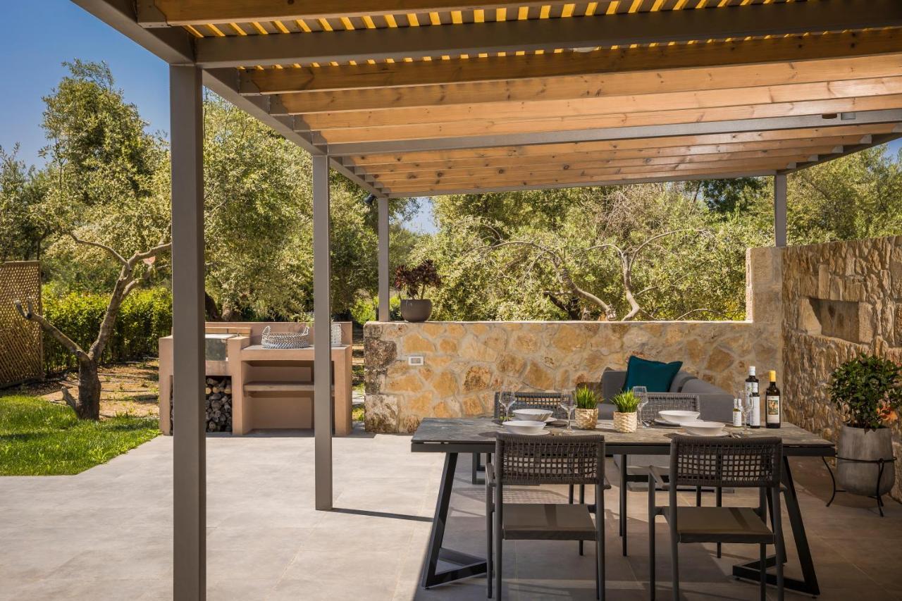 סבורונטה Villa Laoura מראה חיצוני תמונה